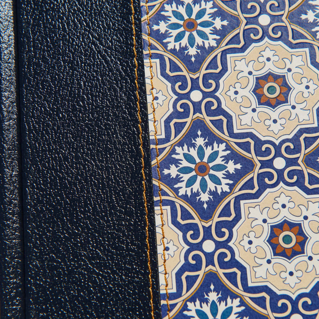 Biblia De Apuntes Letra Grande RVR 1960, Tela Impresa Mosaico Crema y Azul